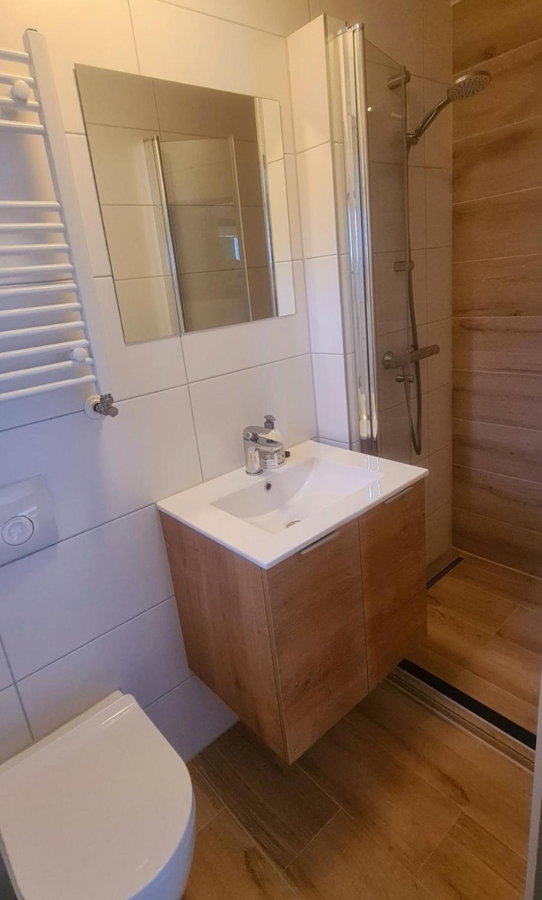 Roos Guesthouse Holiday Appartements Valkenburg aan de Geul Chambre photo
